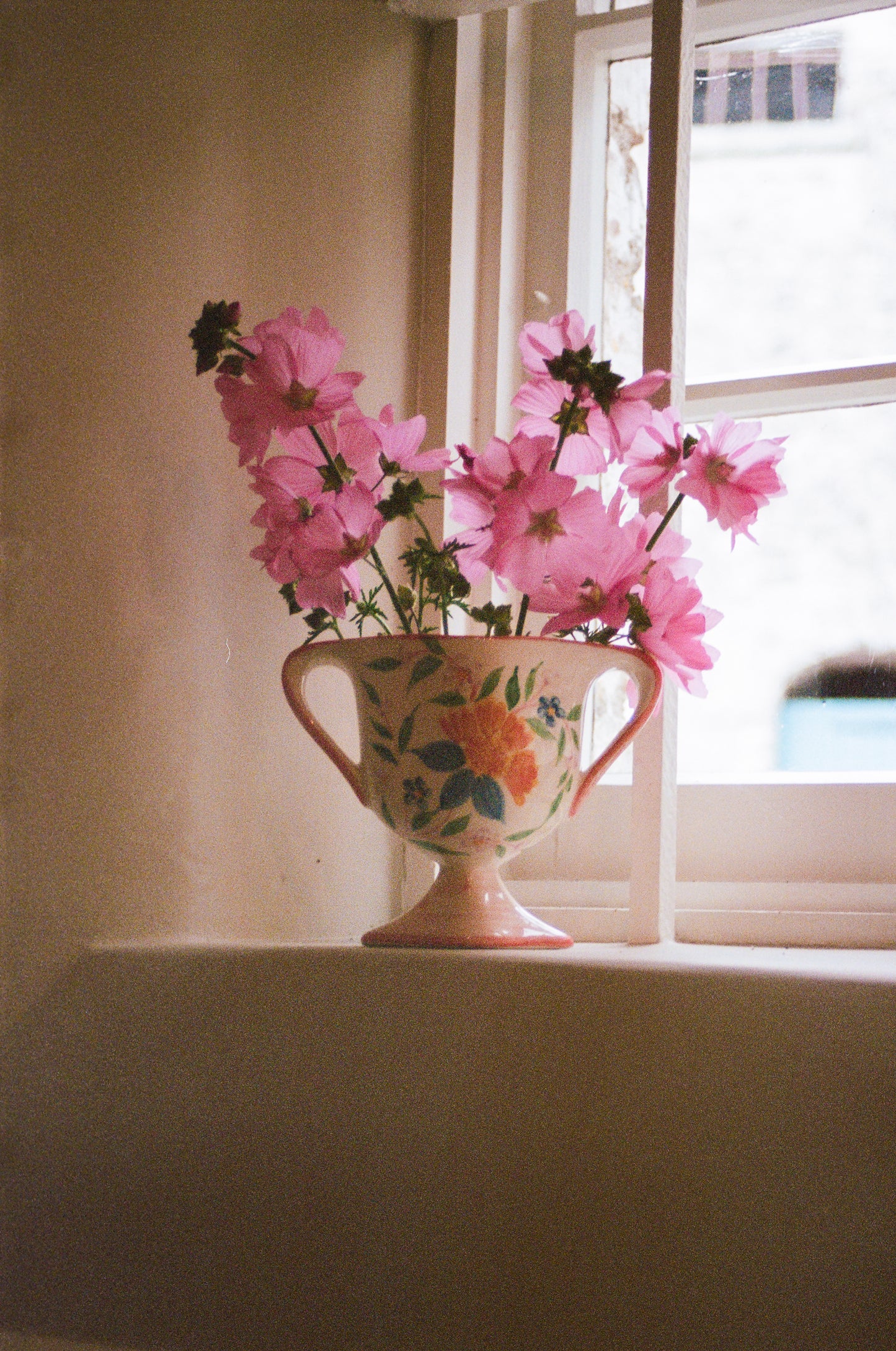 Florian Urn Candle