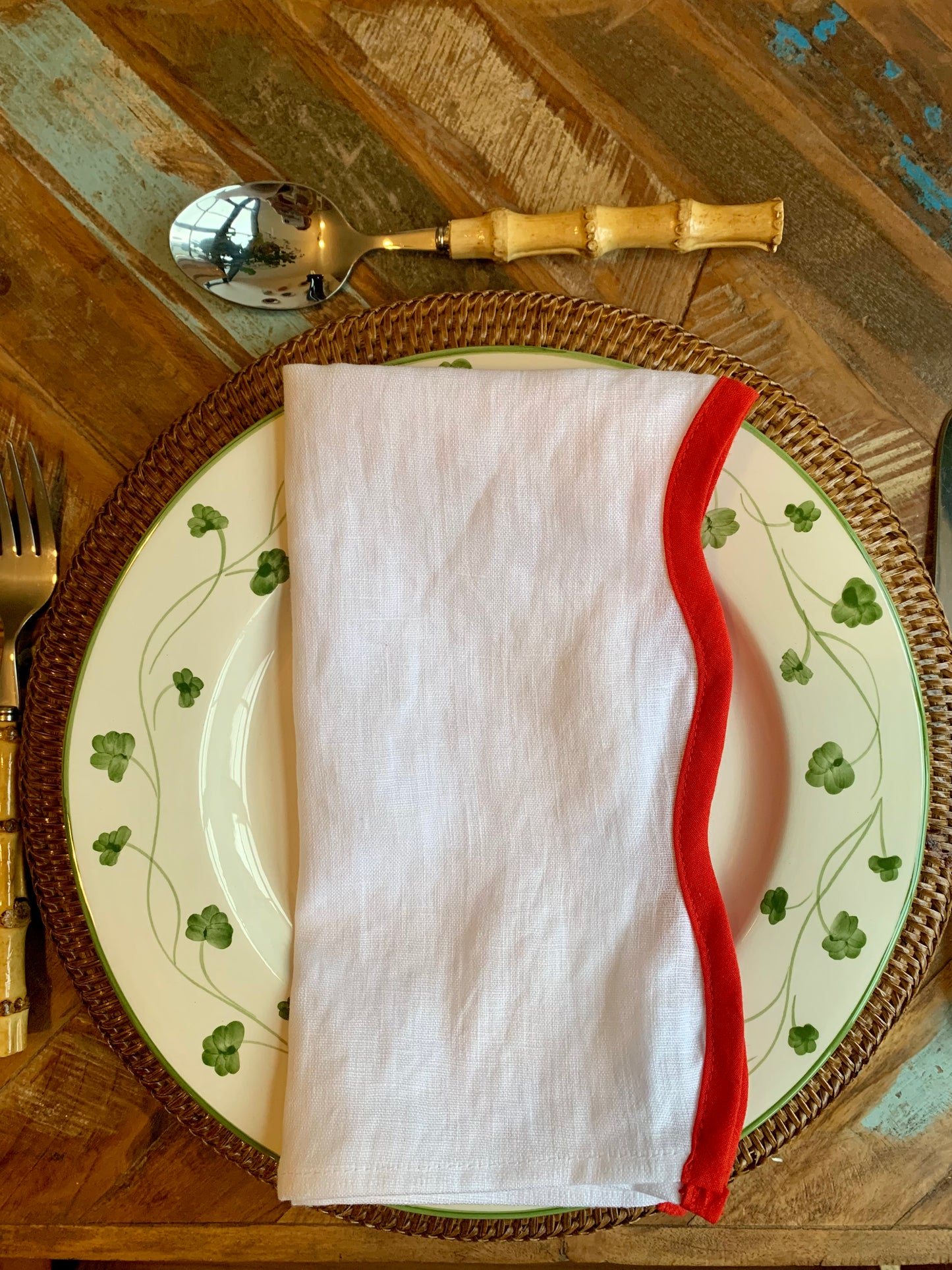 Red Scallop Irish Linen Napkins, Set Of 4