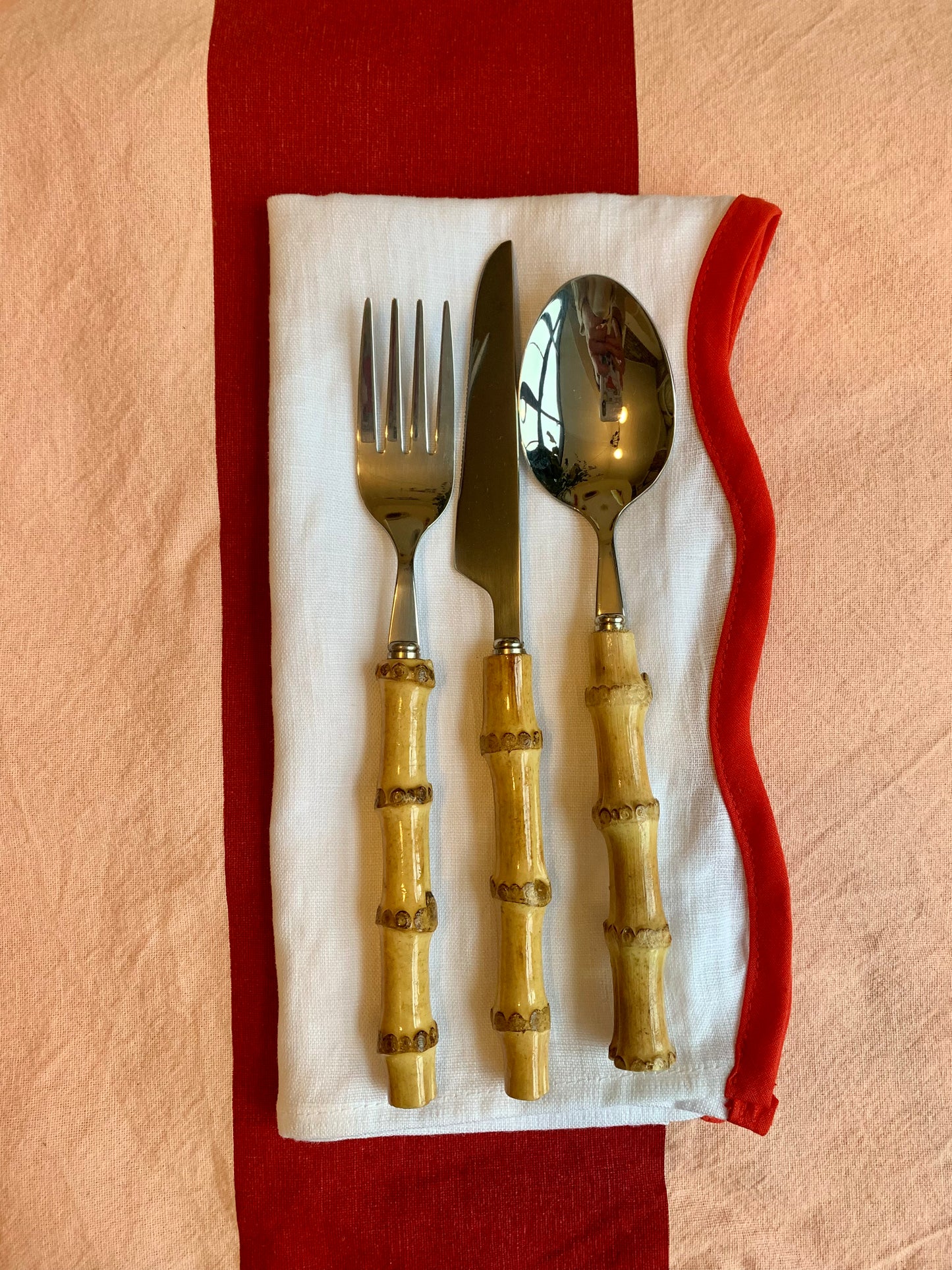 Red Scallop Irish Linen Napkins, Set Of 4