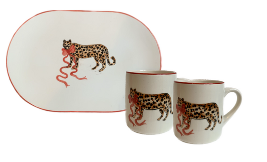 St. Moritz Leopard with Bow Oval Plate and 2 Mugs Set